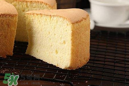 戚風(fēng)蛋糕可以放冰箱嗎？戚風(fēng)蛋糕能放冰箱嗎