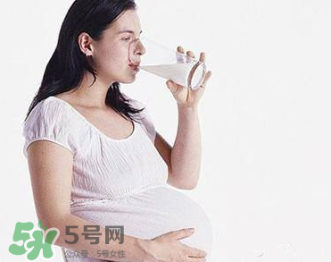 孕婦奶粉里面含葉酸嗎？孕婦奶粉成分有哪些？