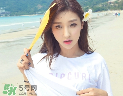 頭發(fā)干用什么護(hù)發(fā)素好_頭發(fā)干適合什么護(hù)發(fā)素 頭發(fā)干用什么護(hù)發(fā)素好_頭發(fā)干適合什么護(hù)發(fā)素