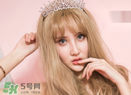 頭發(fā)干燥打結(jié)怎么辦?頭發(fā)干燥打結(jié)怎么護(hù)理? 頭發(fā)干燥打結(jié)怎么辦?頭發(fā)干燥打結(jié)怎么護(hù)理?