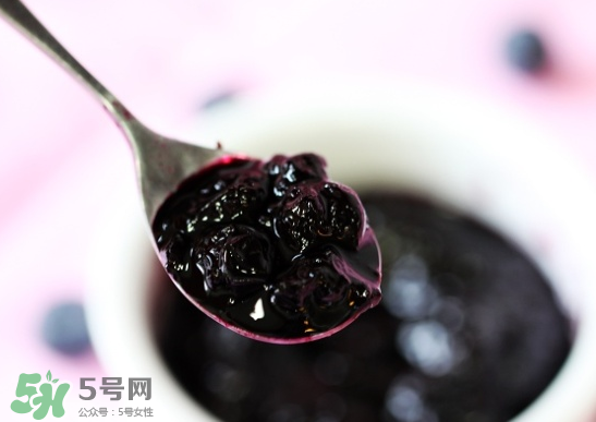 藍(lán)莓和楊梅能一起吃嗎？藍(lán)莓和楊梅可以一起泡酒嗎？