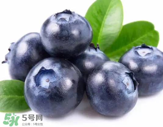 藍莓和梨子能一起吃嗎？藍莓雪梨果汁的做法