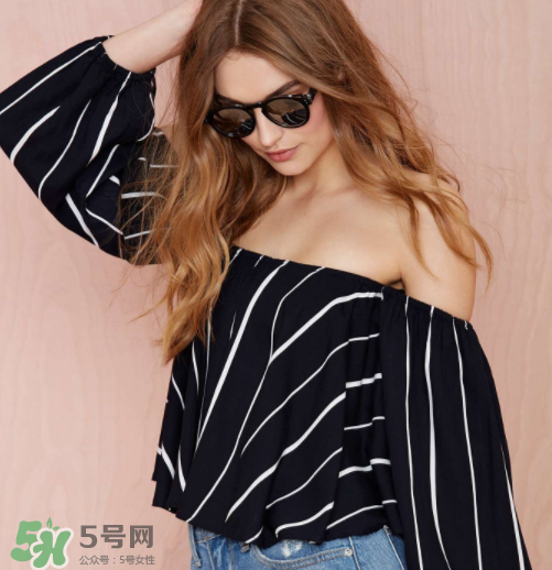 夏天穿黑色衣服會(huì)熱嗎？夏天穿什么衣服防曬？