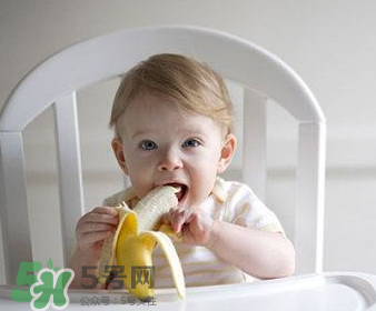 什么時候給寶寶剪指甲？寶寶多大可以剪指甲？