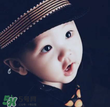 臨產(chǎn)雙頂徑多少是男孩？雙定頸可以判斷性別嗎？