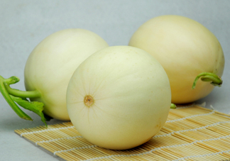 藍(lán)莓和香瓜能一起吃嗎？藍(lán)莓和香瓜能同時(shí)吃？