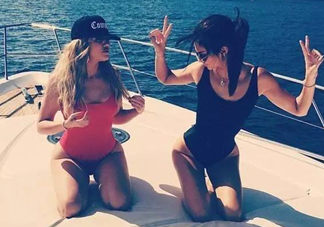 斑比跪是怎么來(lái)的？Bambi Pose為什么叫斑比跪