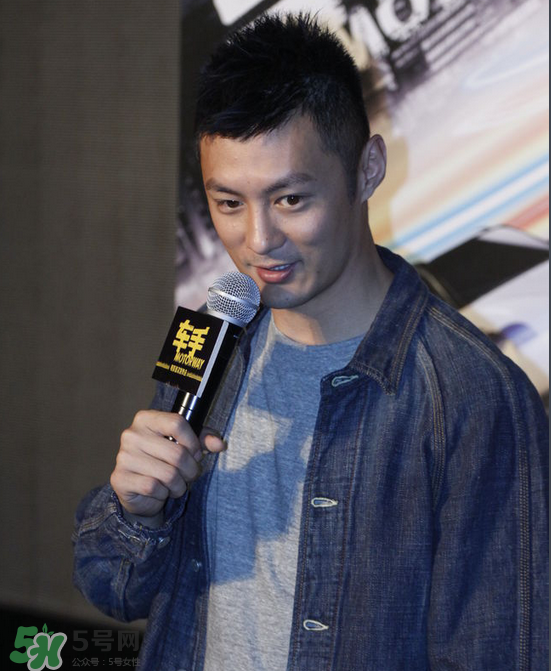 余文樂首曬女友美照 余文樂女朋友是誰？