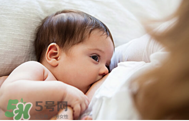 新生兒能用母乳洗臉嗎？新生兒能用母乳擦臉嗎？