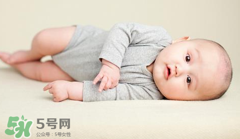 女寶寶洗澡注意些什么？女寶寶洗澡的特殊要求