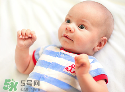 女寶寶洗澡注意些什么？女寶寶洗澡的特殊要求