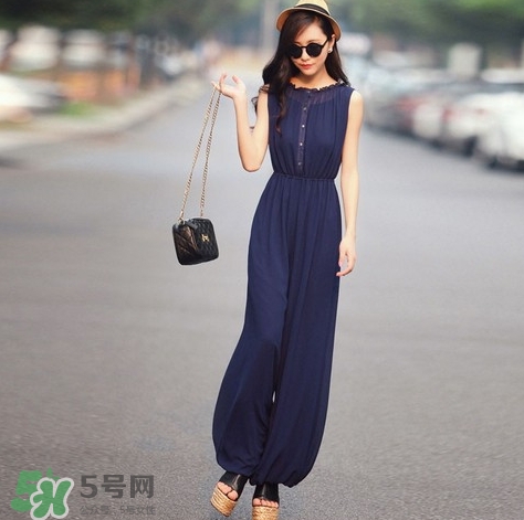 8月份穿什么衣服？八月份穿衣搭配