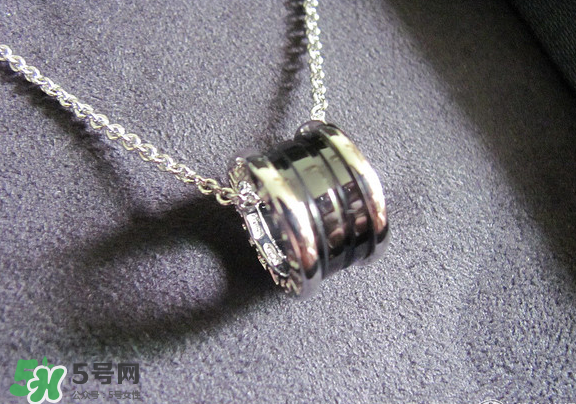 寶格麗小紅人項鏈?zhǔn)鞘裁床馁|(zhì)？寶格麗小紅人項鏈材質(zhì)介紹