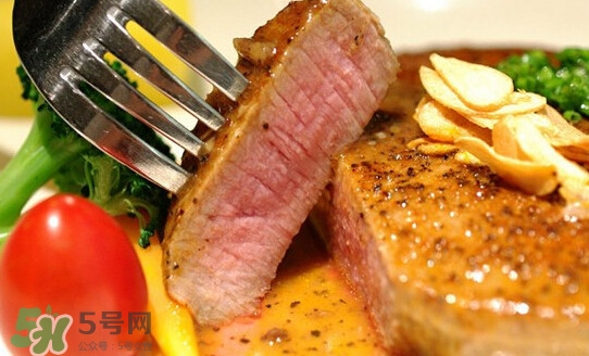 牛排不能跟什么一起吃？什么人不能吃牛排