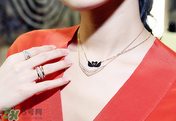 施華洛世奇雙天鵝項鏈寓意是什么？