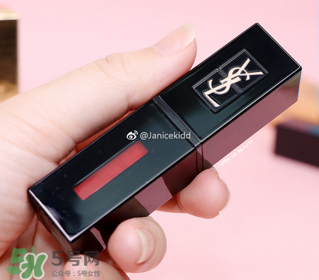 ysl黑管唇釉413是什么顏色？ysl圣羅蘭黑管唇釉413試色
