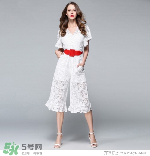 8月份穿什么衣服？八月份穿衣搭配
