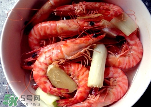 如何區(qū)分基圍蝦和竹節(jié)蝦？竹節(jié)蝦和基圍蝦的區(qū)別