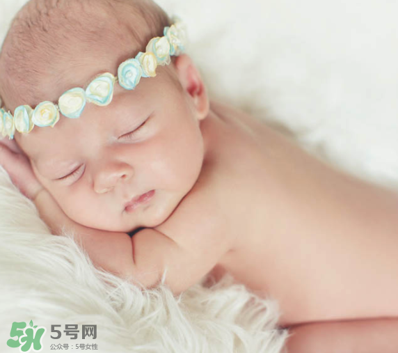 嬰兒能用清涼油驅(qū)蚊嗎？清涼油對(duì)嬰兒有副作用嗎？