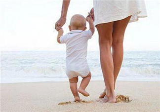 怎么糾正寶寶內(nèi)八字腳？寶寶八字腳幾歲前可以糾正？