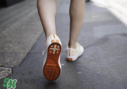 foot patrol與converse匡威聯(lián)名運(yùn)動(dòng)鞋什么時(shí)候發(fā)售？