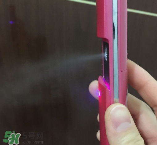 補水儀可以帶水充電嗎？補水儀怎么充電