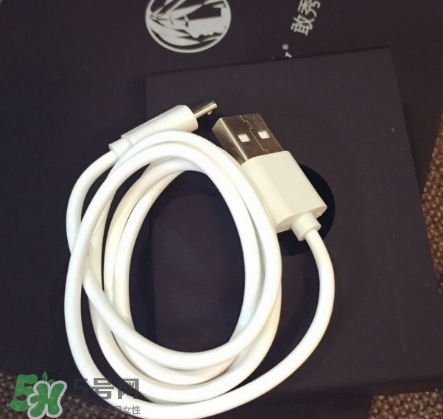 dayshow補(bǔ)水儀怎么充電？dayshow補(bǔ)水儀怎么加水