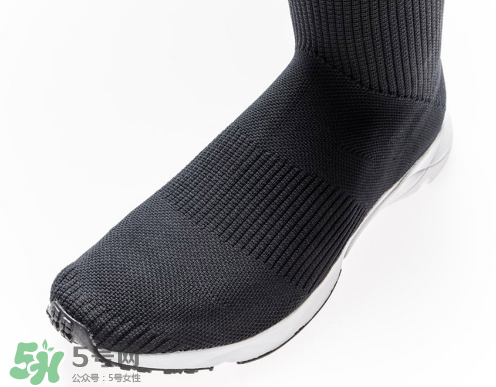 reebok sock runner ultraknit銳步超長襪子鞋多少錢？