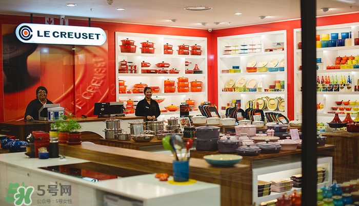 le creuset和staub哪個好_le creuset和staub的區(qū)別 le creuset和staub哪個好_le creuset和staub的區(qū)別