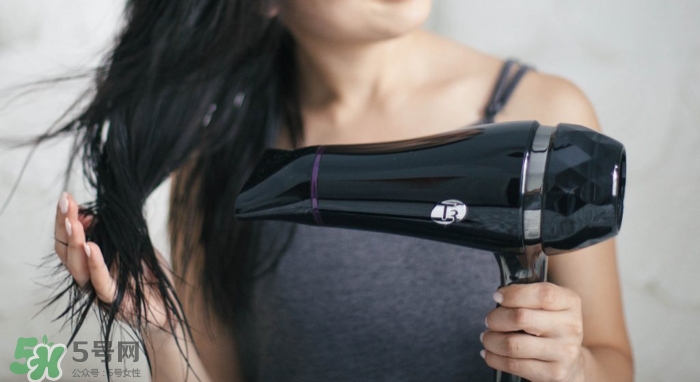 松下na98和美國(guó)t3吹風(fēng)機(jī)哪個(gè)好? 松下na98和美國(guó)t3吹風(fēng)機(jī)哪個(gè)好?