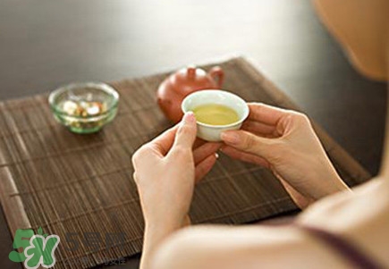 荷葉茶是寒性的嗎？荷葉茶是涼性還是熱性？