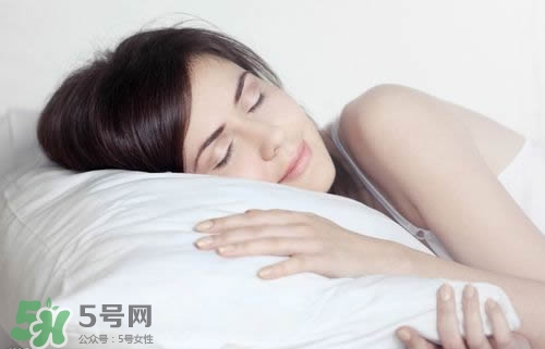 孕婦熬夜對胎兒有什么影響？孕婦熬夜的危害