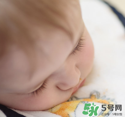 磨牙餅干幾個月寶寶能吃？磨牙餅干幾個月吃？