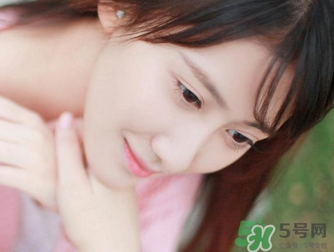 手上長(zhǎng)汗皰疹怎么辦?手上長(zhǎng)汗皰疹用什么藥? 手上長(zhǎng)汗皰疹怎么辦?手上長(zhǎng)汗皰疹用什么藥?