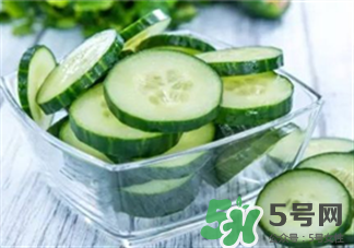 頂花的黃瓜是打了激素嗎?頂花的黃瓜可以吃嗎? 頂花的黃瓜是打了激素嗎?頂花的黃瓜可以吃嗎?