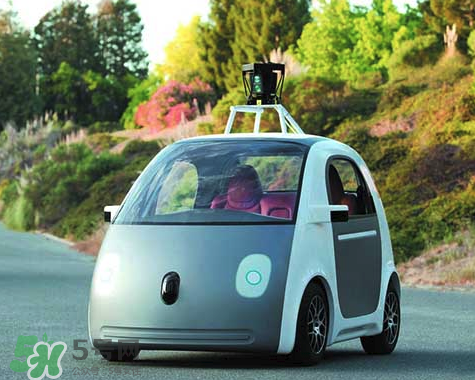 李彥宏坐無人駕駛汽車上五環(huán) 無人駕駛汽車什么時候上市？