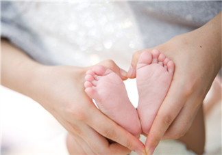 新生兒母乳喂養(yǎng)腹瀉需要換奶粉喂嗎？