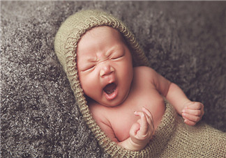 新生兒吃母乳會(huì)撐到嗎？新生兒吃母乳會(huì)吃撐嗎？