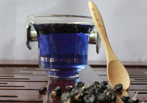 黑枸杞能和西洋參一起泡水喝嗎？黑枸杞和西洋參泡水喝的功效