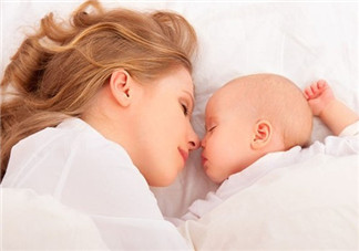 新生兒一月長幾斤正常？新生兒一月長多少厘米？