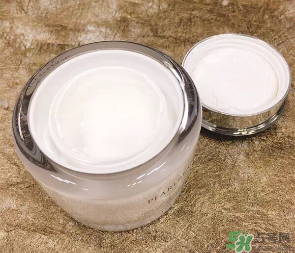 cheryl阿古屋珍珠粉素顏霜和蒂佳婷v7素顏霜對(duì)比 cheryl阿古屋珍珠粉素顏霜和蒂佳婷v7素顏霜對(duì)比