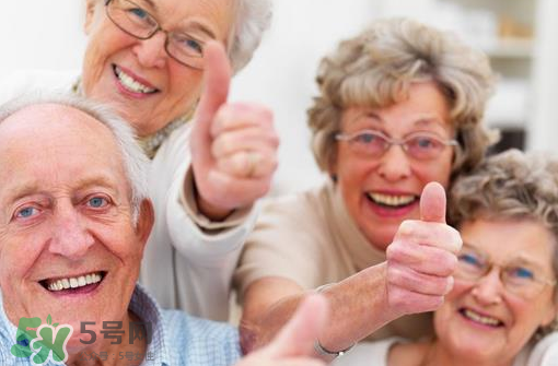 嬰兒奶粉老人能喝嗎？老人能不能喝嬰兒奶粉？