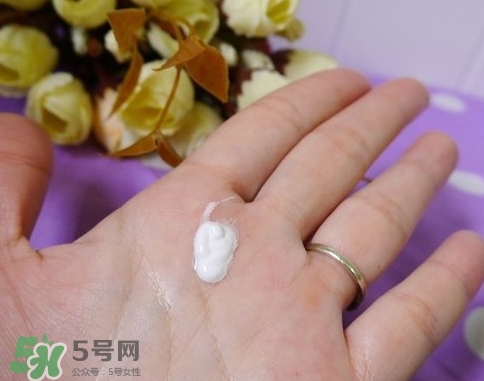 9wishes VB素顏霜怎么樣？9wishes VB爆水素顏霜怎么用