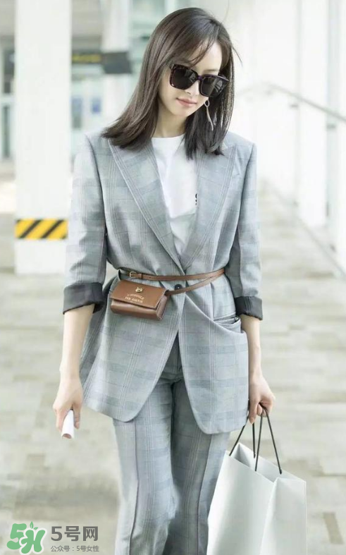 腰包怎么背好看？腰包怎么搭配？