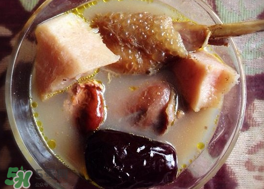 榴蓮殼煲雞湯殼能吃嗎？榴蓮殼煲雞湯殼好喝嗎？