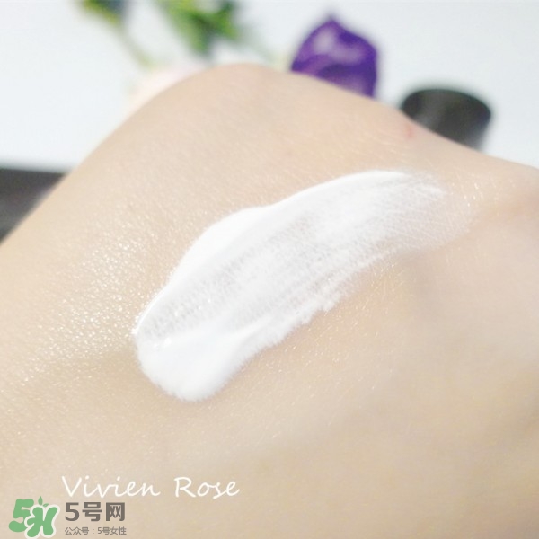 caremille珂曼素顏霜怎么樣？caremille素顏霜怎么用