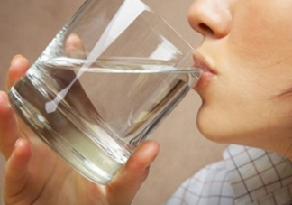 腎結(jié)石的檢查項(xiàng)目有哪些？腎結(jié)石多大需要手術(shù)？