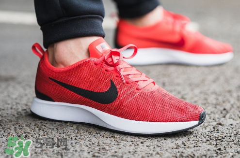 nike dualtone racer多少錢？耐克dualtone racer跑鞋價(jià)格