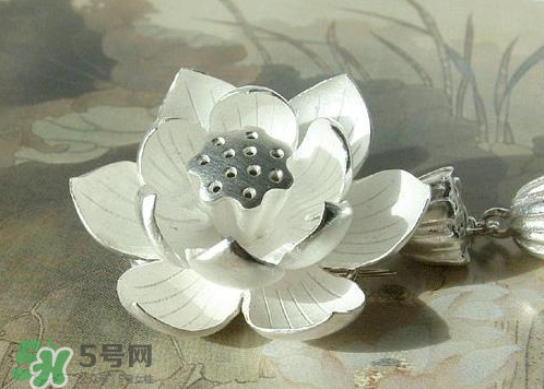 蓮蓬有什么寓意？蓮蓬吊墜帶著什么寓意？