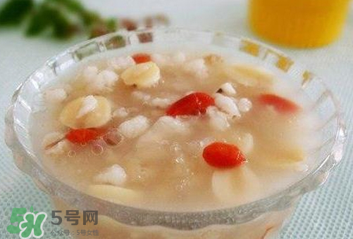 新鮮蓮子可以煮粥嗎？蓮子熬粥需要去芯嗎？